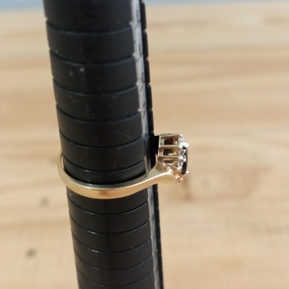 RING 14K Yellow Gold Sapphire and Diamond Cocktail ring Size 6 approximately - Picture 7 of 11